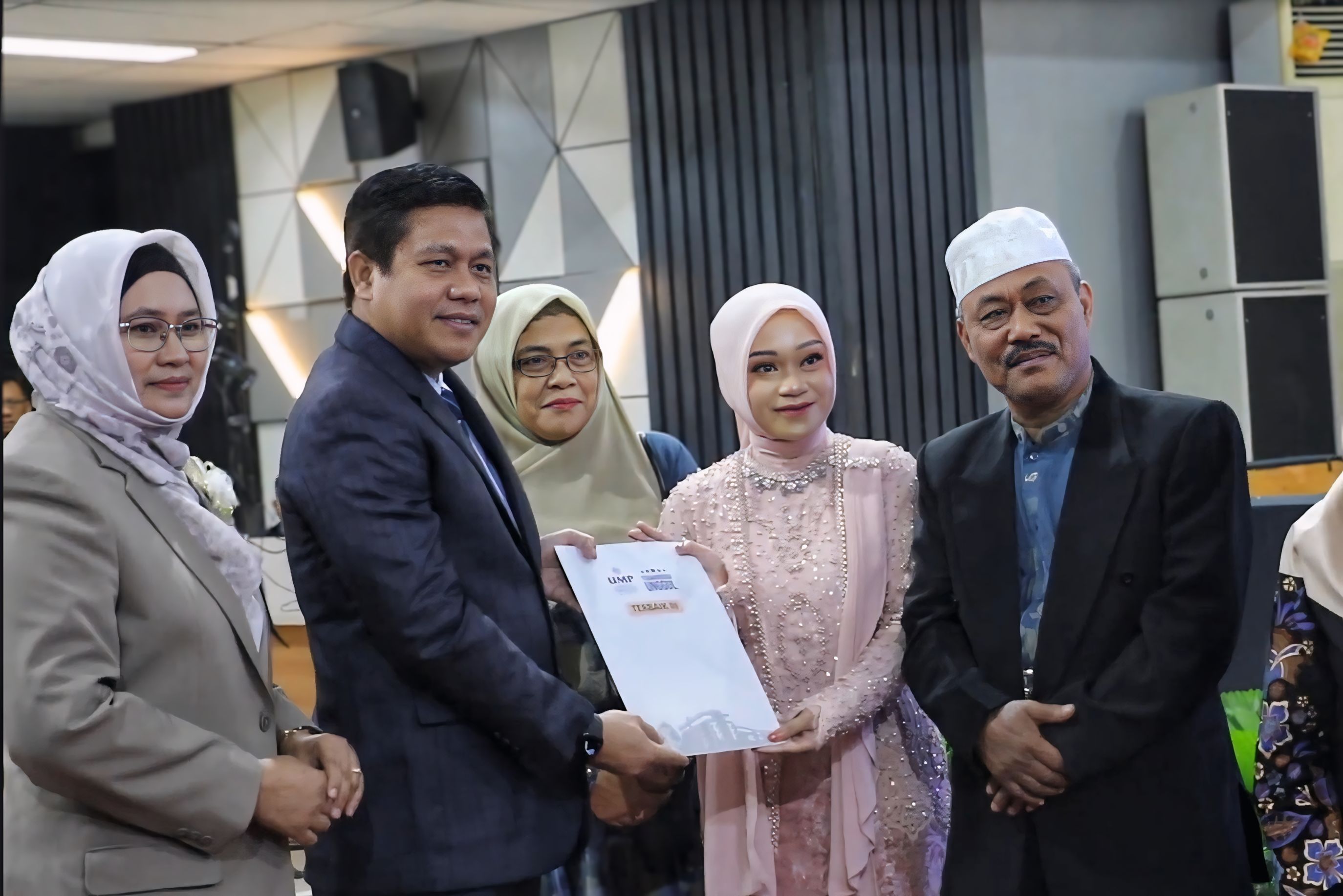 188 Perawat Baru UMP Siap Mengabdi: Sumpah Profesi sebagai Komitmen Profesional