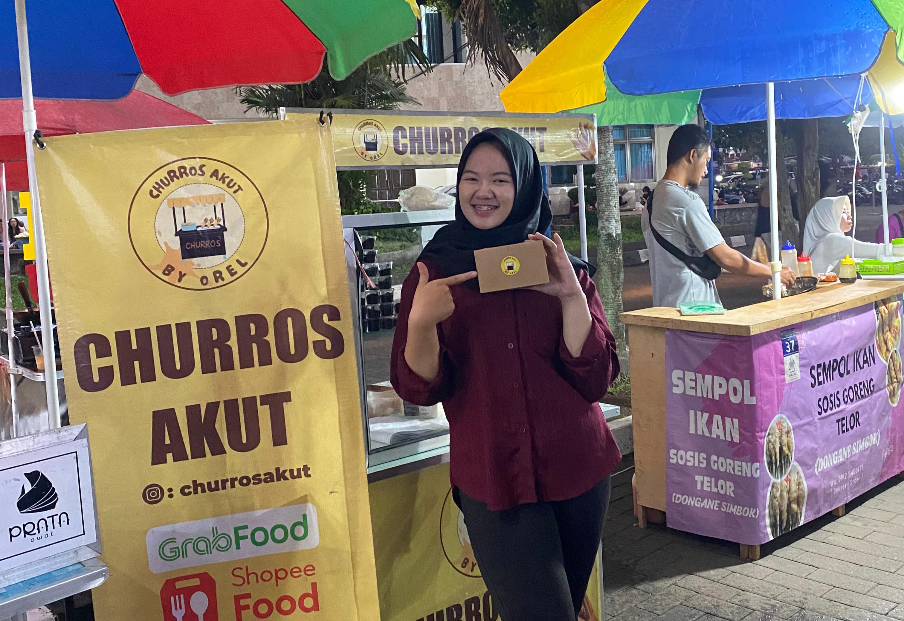 Tumbuhkan Jiwa Kewirausahaan, Mahasiswa UMP Sukses Berjualan di Pasar Ramadan Hingga Raih Omset Puluhan Juta