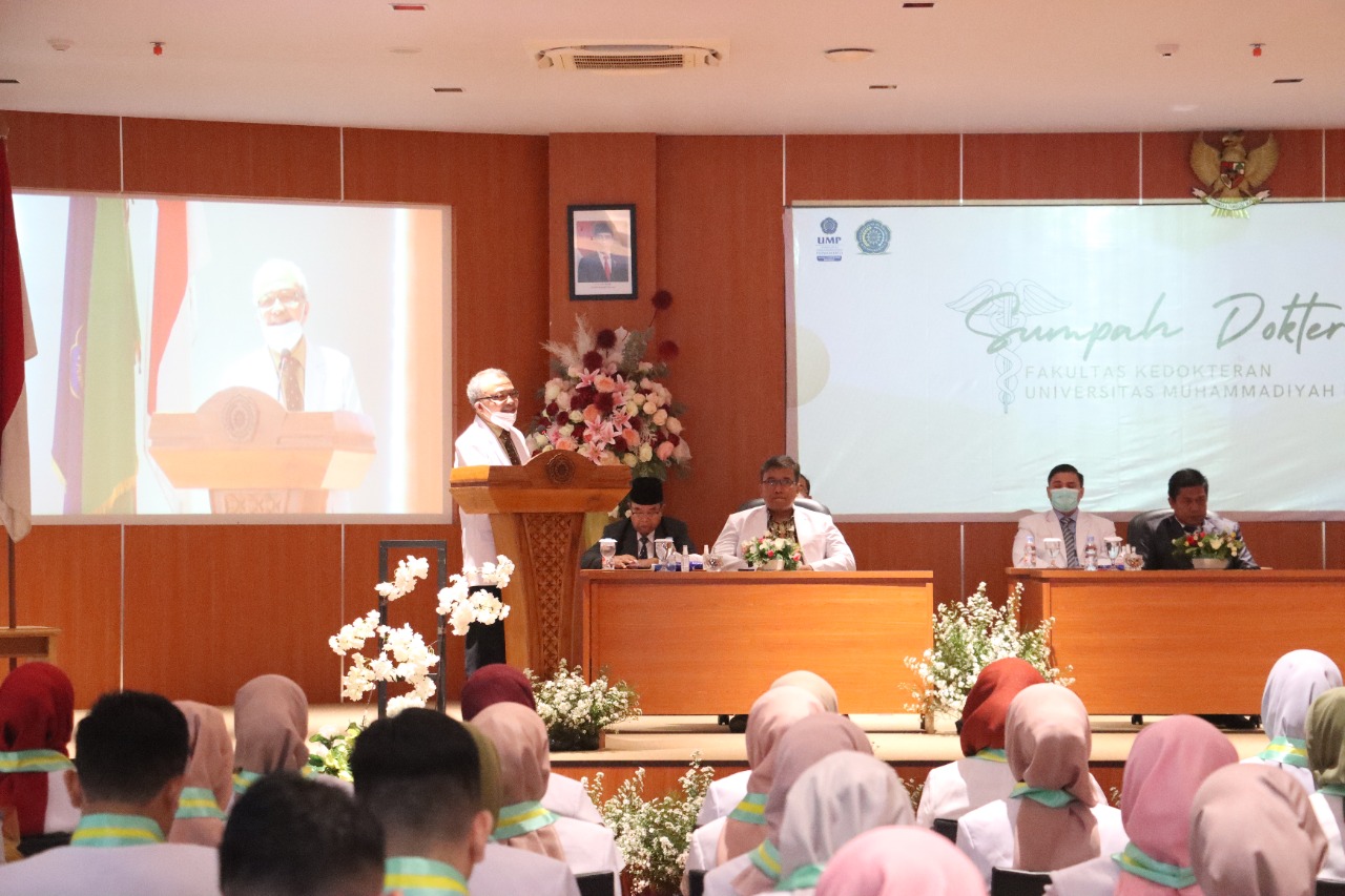 Fakultas Kedokteran UMP ambil sumpah puluhan dokter baru
