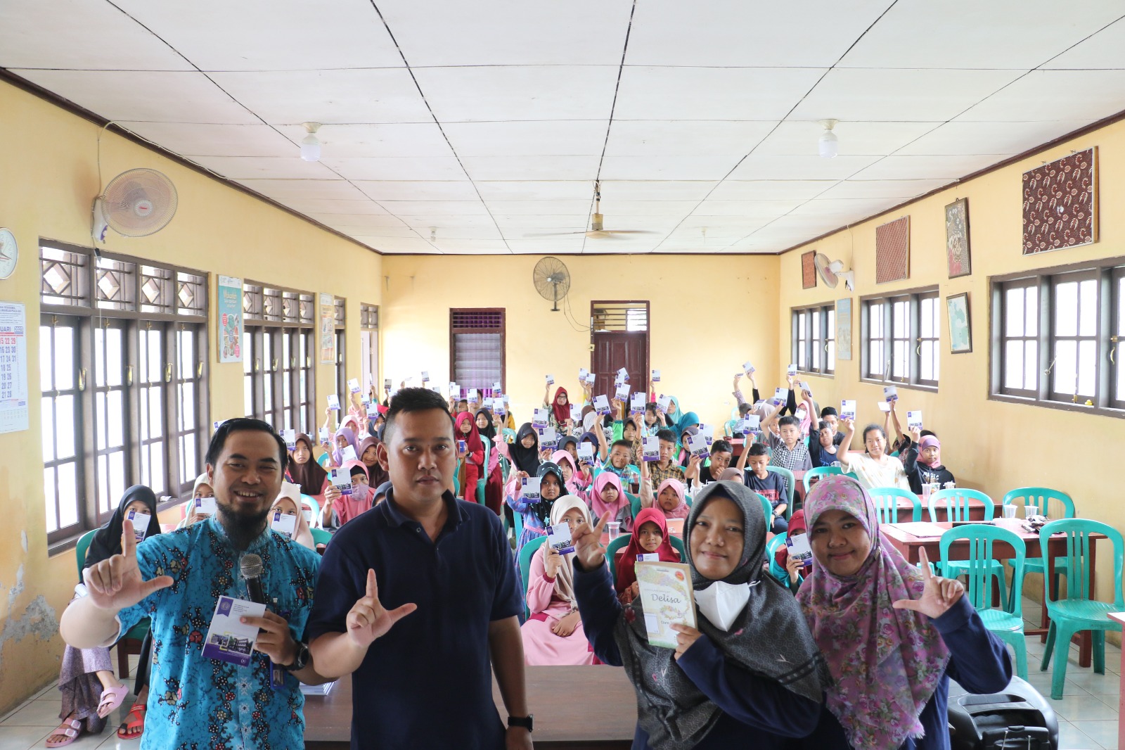 Perpustakan Digital Dicanangkan di Kampung UMP